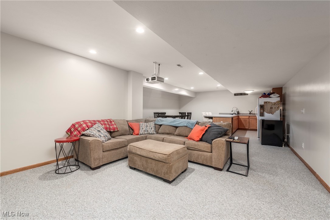20335 Kylemore Drive, Strongsville, Ohio image 37