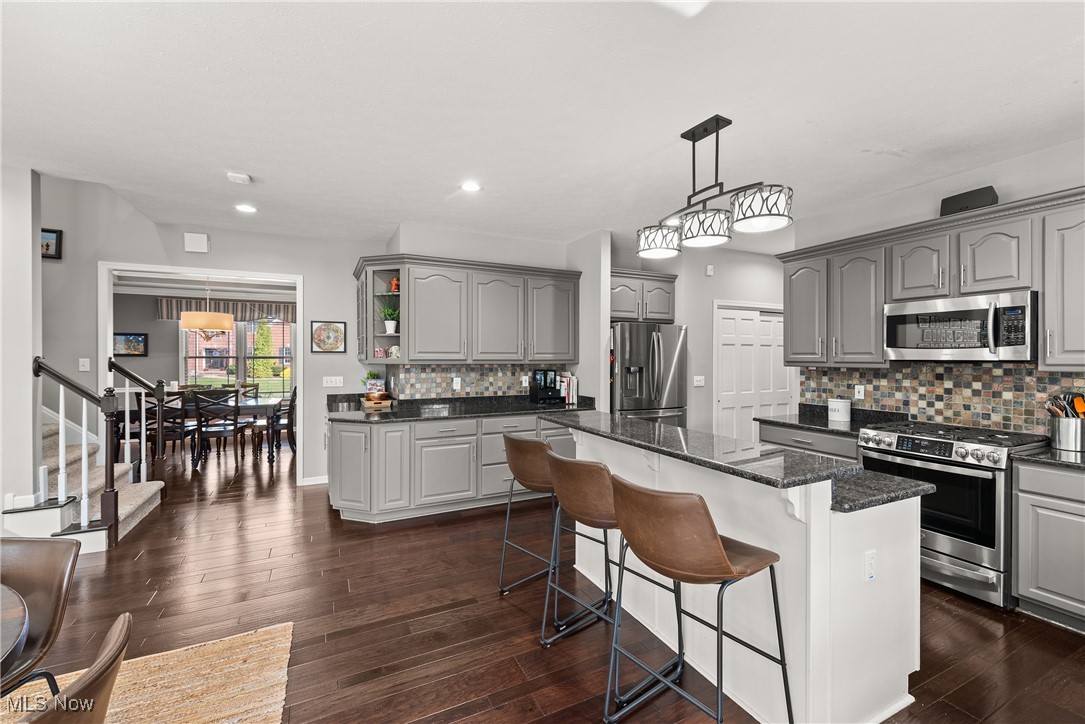 20335 Kylemore Drive, Strongsville, Ohio image 11