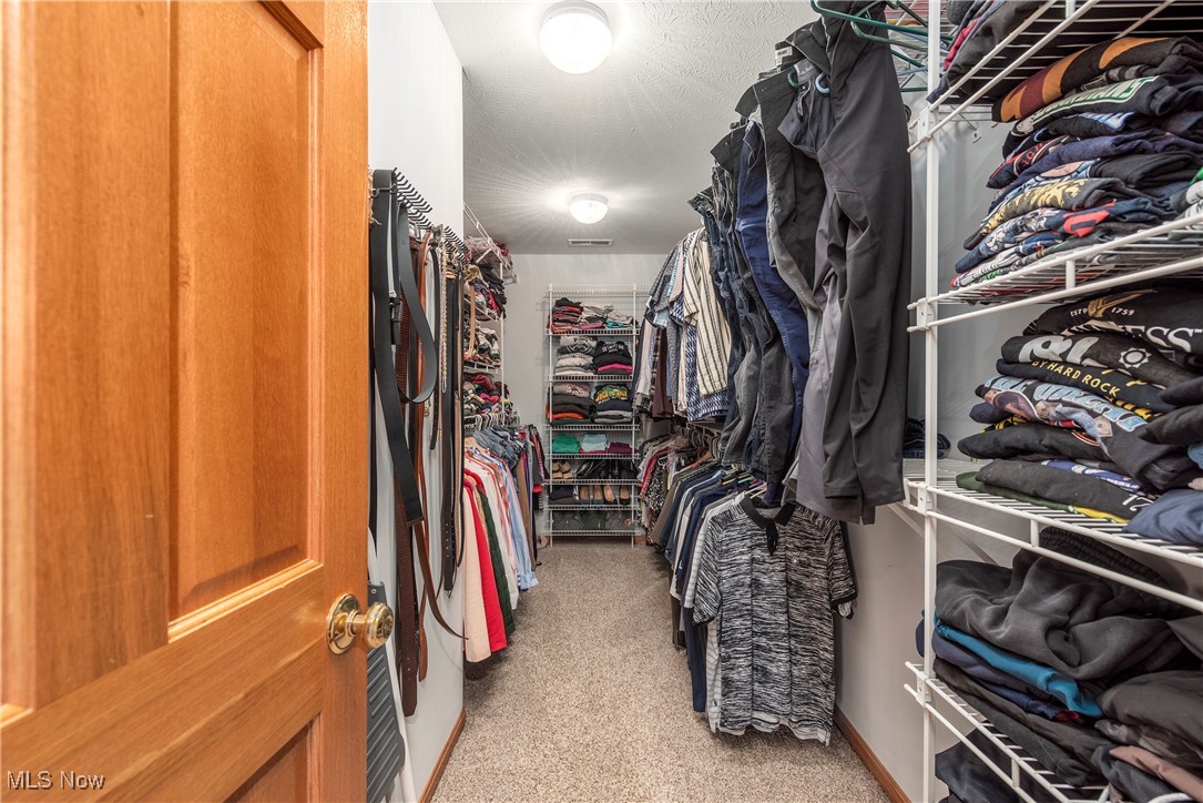 20335 Kylemore Drive, Strongsville, Ohio image 30