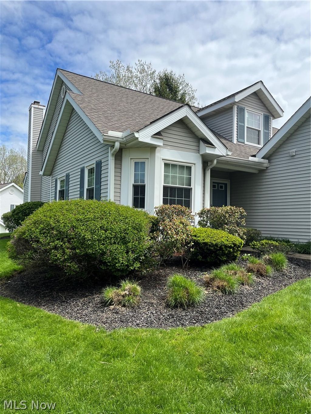 Photo of 201 Steeplechase, Willoughby Hills, OH 44092 (MLS # 5205834)