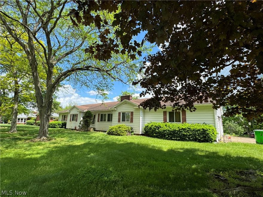 Great Location! Spacious ranch style home situated on 1/2 acre city lot offers so much potential. Needs your personal touch.  Will sell AS-IS. Owner needs time on possession to find suitable housing. Homestead tax reduction yearly $394.72
Dover Utilities average $145 monthly  Dominion Gas monthly budget $170