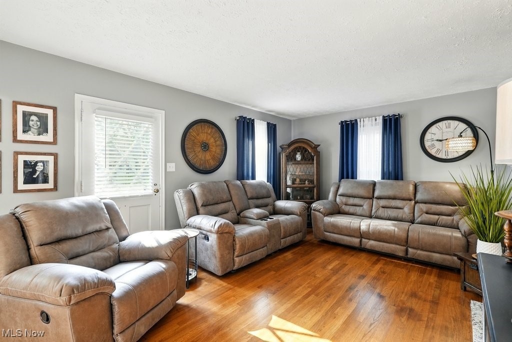 398 Foursome Avenue, Akron, Ohio image 17