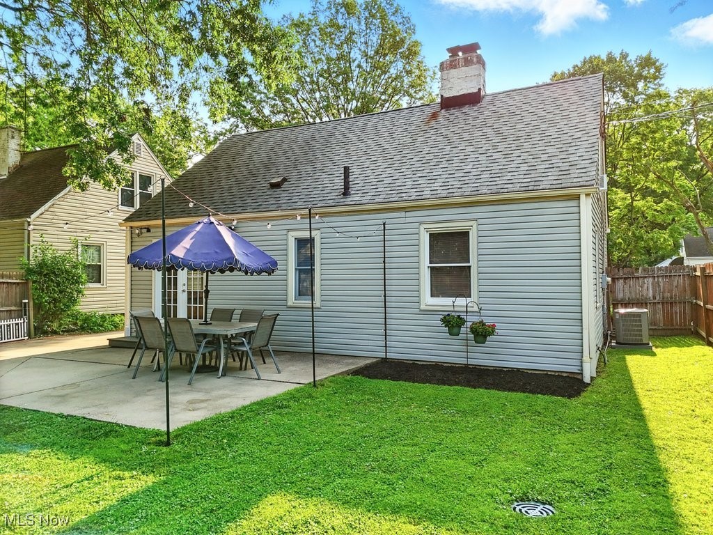 398 Foursome Avenue, Akron, Ohio image 35