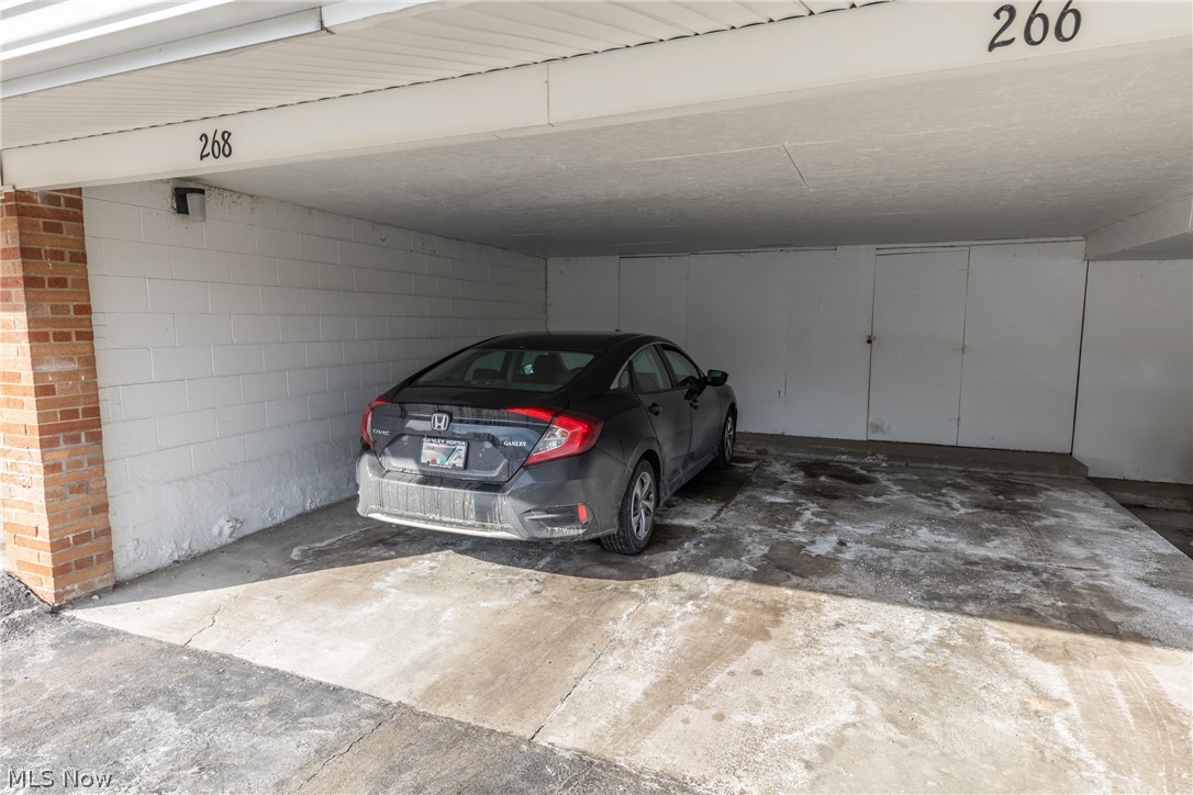 Pinecrest #2 - Residential