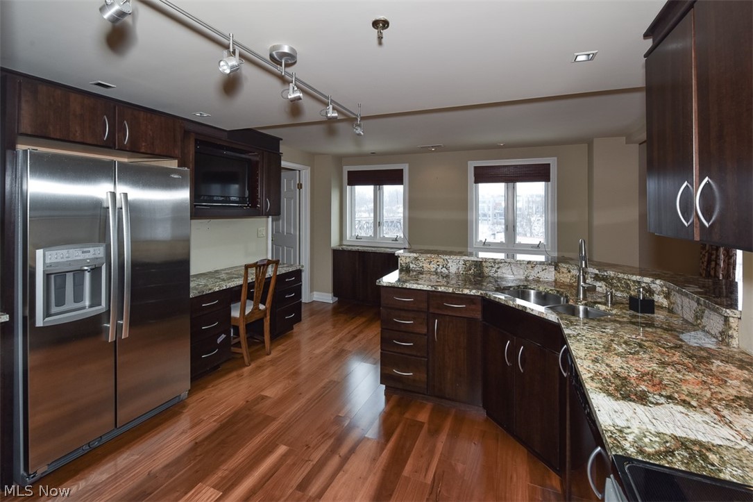 Westlake Condos - Residential