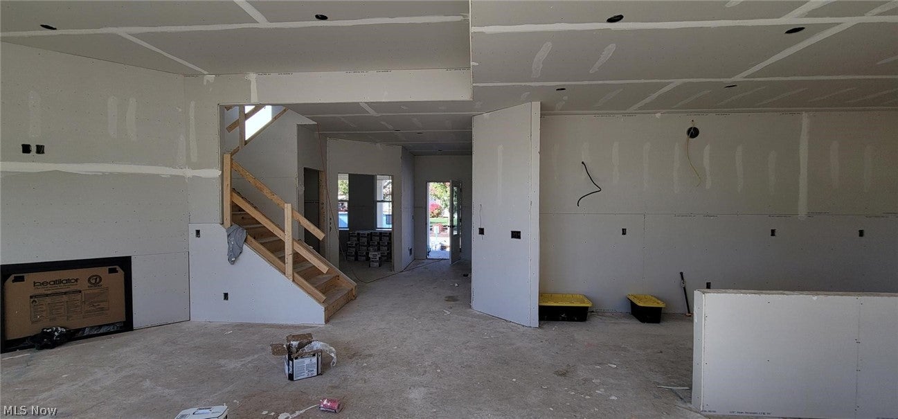 36 Boulder Boulevard