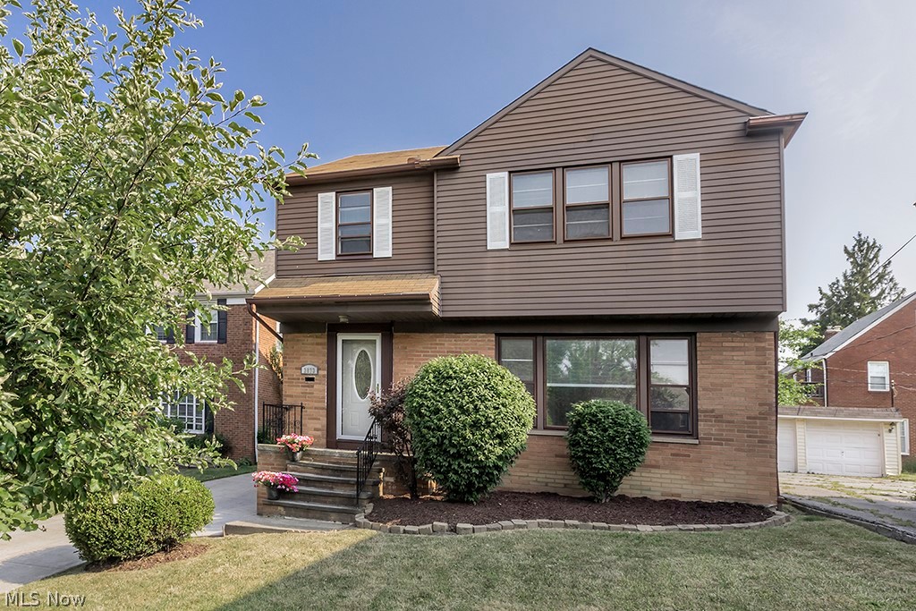 Wonderful opportunity for a nicely updated over 2,000 sqft 3 bedroom colonial in University Heights. Large kitchen with granite counters and new appliances and "eat in area" plus formal dining room, wood floors throughout, First-floor family room, finished basement, Nice sized rooms, Nice sized yard with patio, 2 car detached garage. Nothing to do but move in!