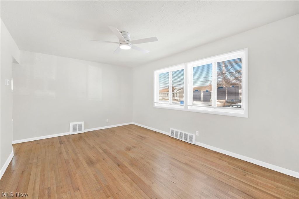 Photo of 16159 Bowfin Boulevard, OH 44142 (MLS # 5189166)