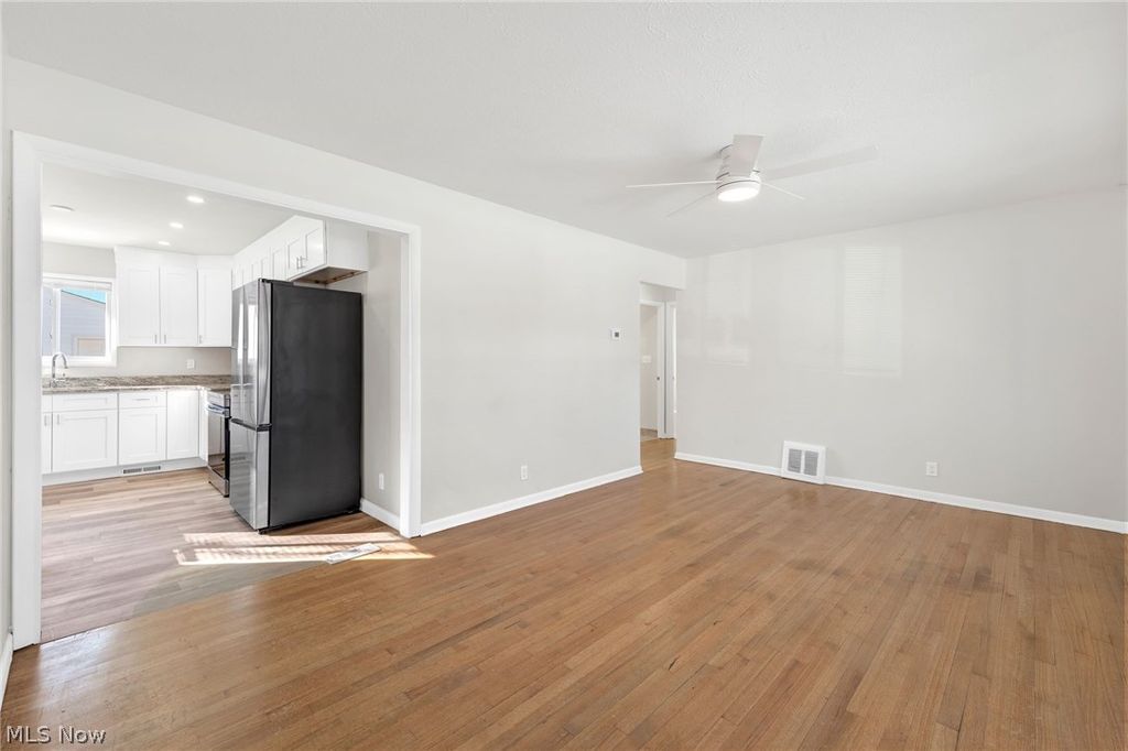 Photo of 16159 Bowfin Boulevard, OH 44142 (MLS # 5189166)