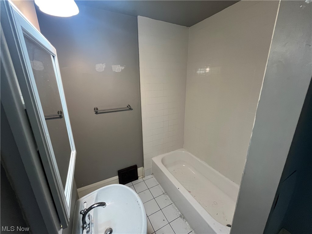 J A Wigmore Cos Cedarbrook Su - Residential