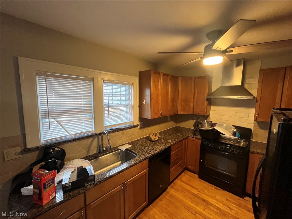 J A Wigmore Cos Cedarbrook Su - Residential