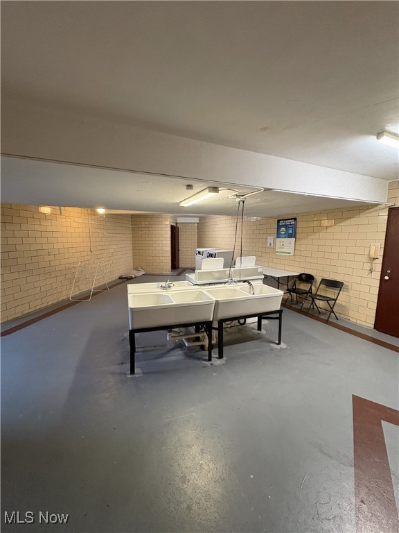 South Park Manor Condo - Residential