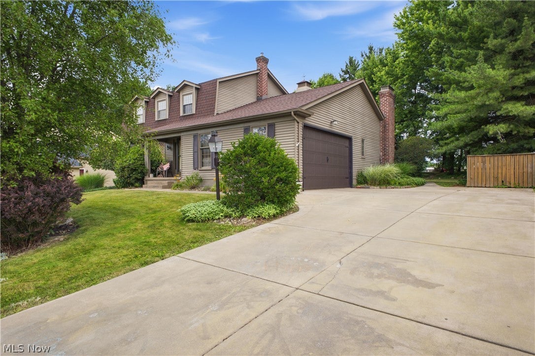 3218 Hummingbird Hill Drive