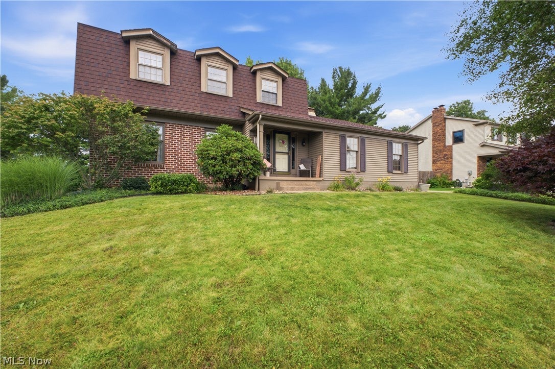3218 Hummingbird Hill Drive