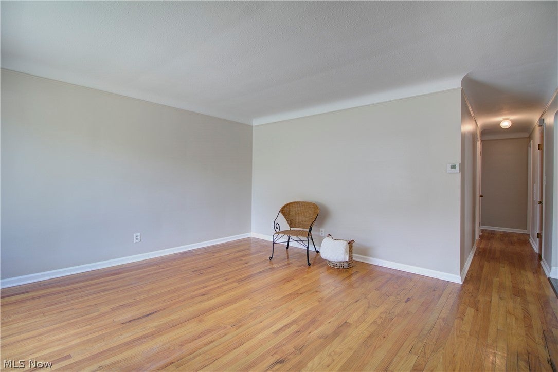4388 W 155th Street