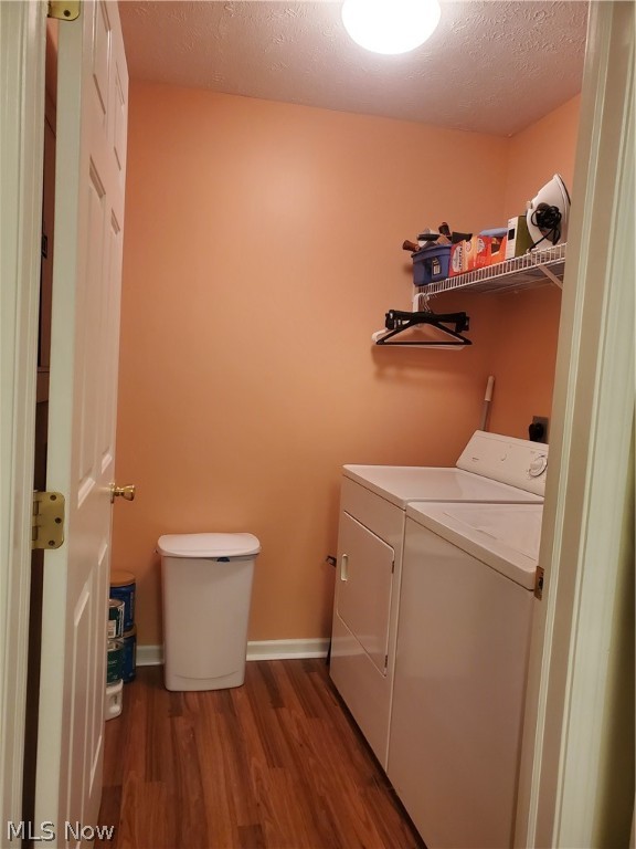 Lenox Crk Condo - Residential