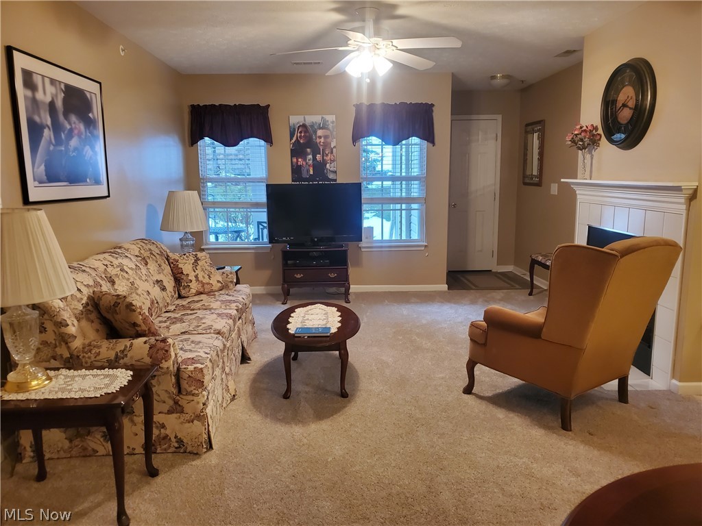 Lenox Crk Condo - Residential