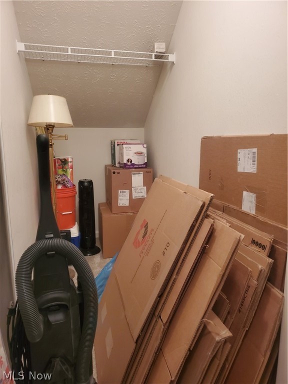 Lenox Crk Condo - Residential