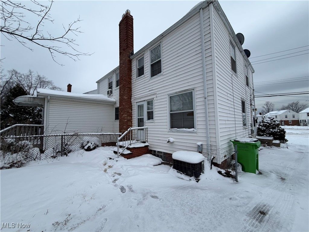 Photo of 1437 E 252nd Street, Euclid, OH 44117 (MLS # 5182079)