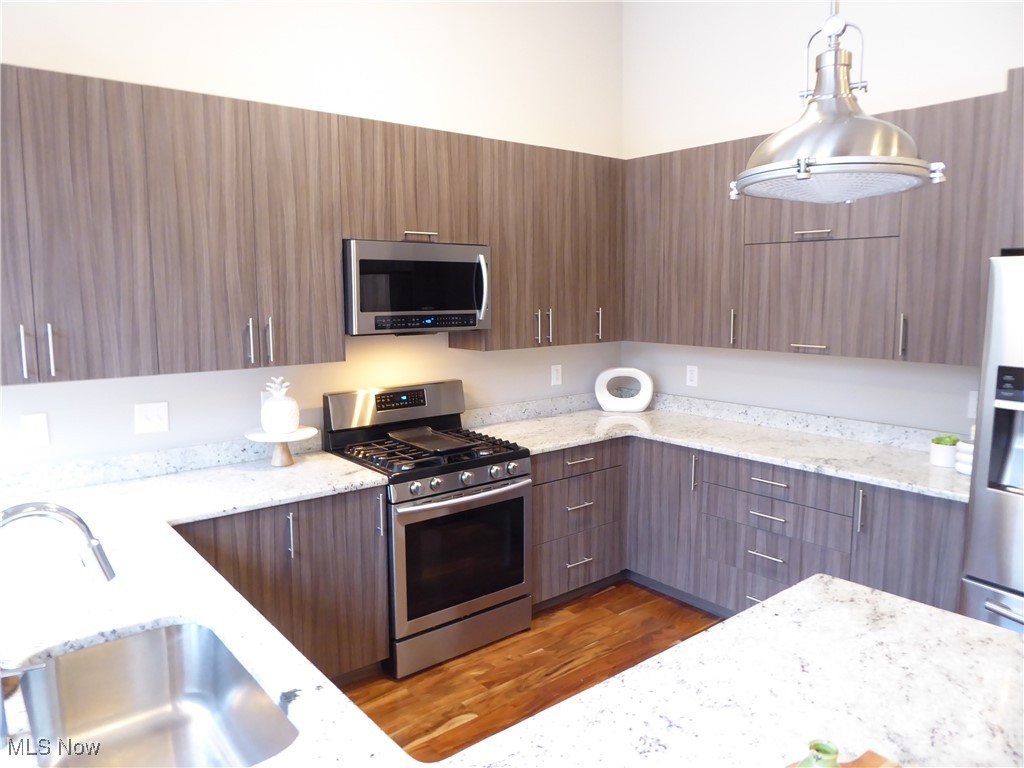 Warehouse District - Residential Lease