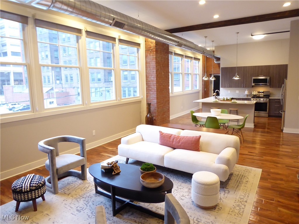 Warehouse District - Residential Lease