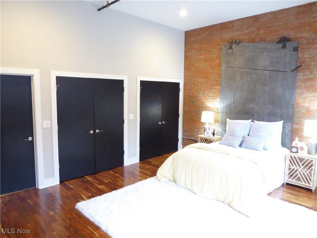 Warehouse District - Residential Lease