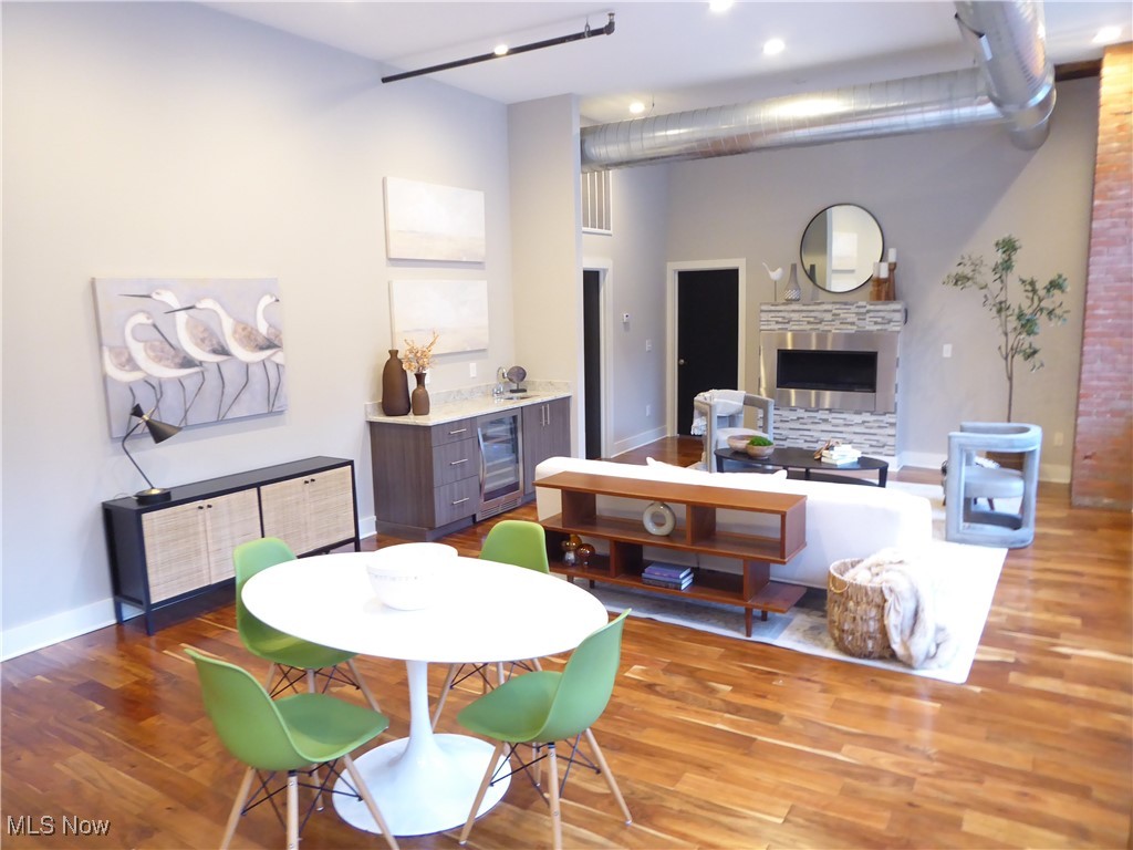 Warehouse District - Residential Lease