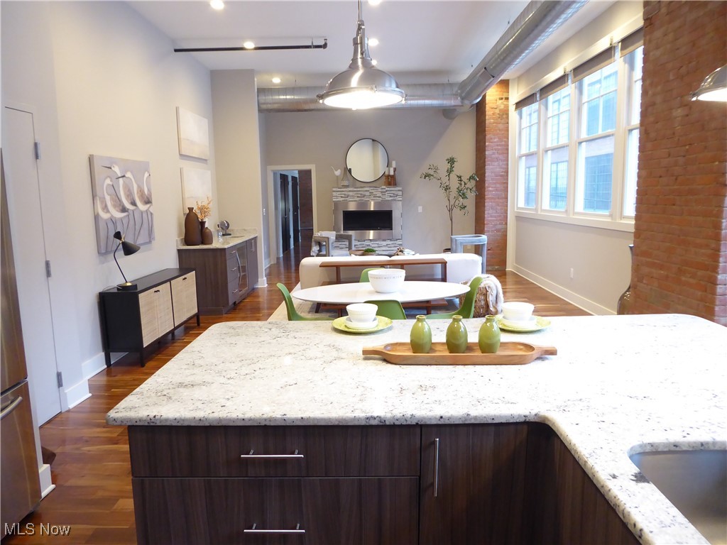 Warehouse District - Residential Lease