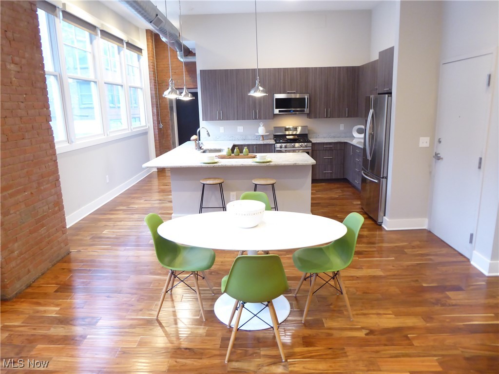 Warehouse District - Residential Lease