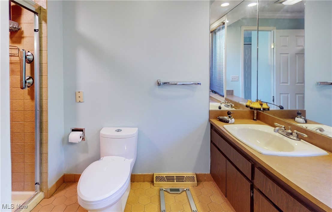 Novelty, Ohio 44072, United States, 4 Bedrooms Bedrooms, ,3 BathroomsBathrooms,Residential,Active,173461