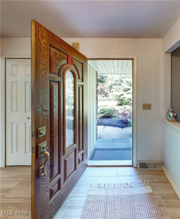 Novelty, Ohio 44072, United States, 4 Bedrooms Bedrooms, ,3 BathroomsBathrooms,Residential,Active,173461