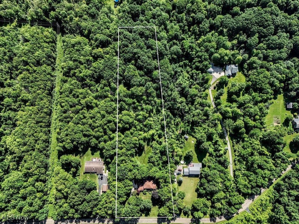 Novelty, Ohio 44072, United States, 4 Bedrooms Bedrooms, ,3 BathroomsBathrooms,Residential,Active,173461