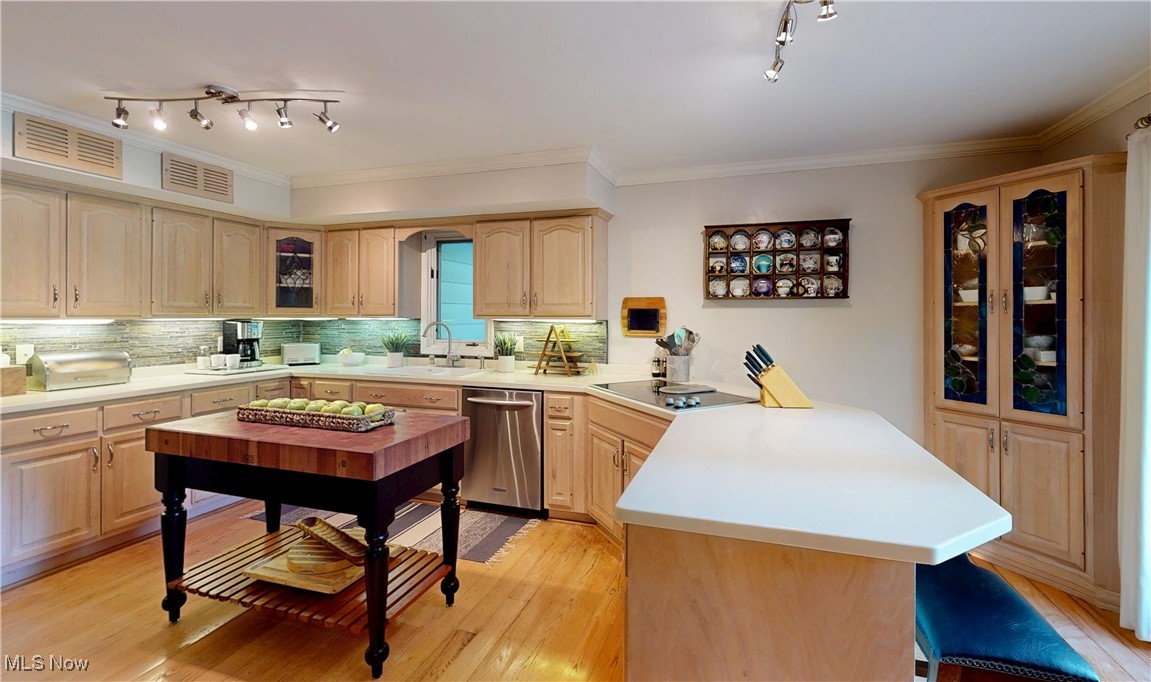 Novelty, Ohio 44072, United States, 4 Bedrooms Bedrooms, ,3 BathroomsBathrooms,Residential,Active,173461