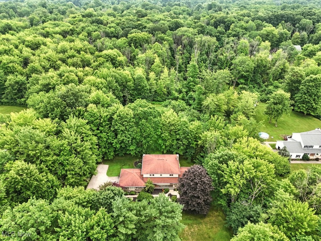 Novelty, Ohio 44072, United States, 4 Bedrooms Bedrooms, ,3 BathroomsBathrooms,Residential,Active,173461