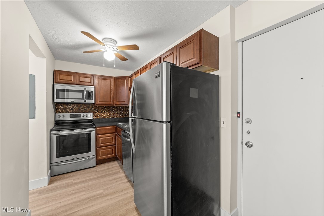 Smugglers Cove Condo Complex 3 - Residential