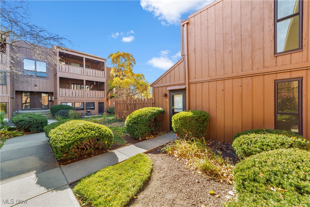 Smugglers Cove Condo Complex 3 - Residential