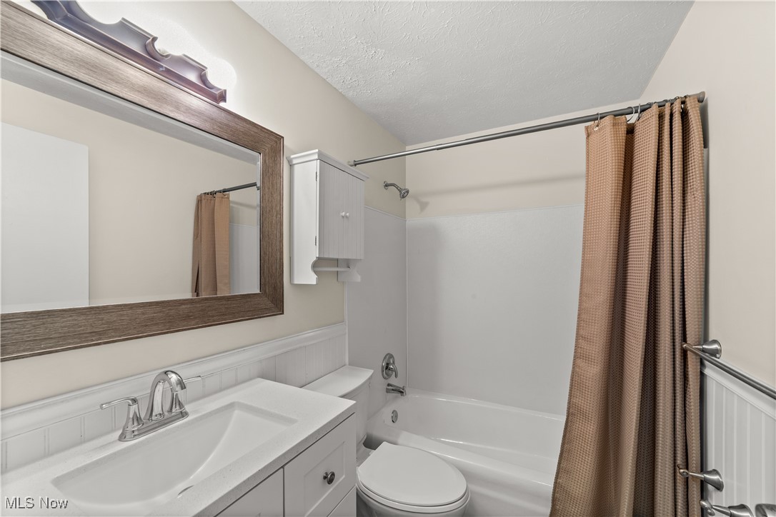 Smugglers Cove Condo Complex 3 - Residential