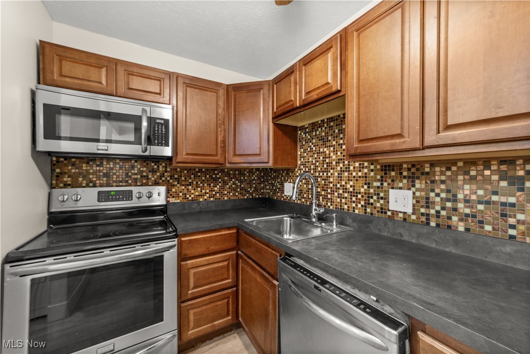 Smugglers Cove Condo Complex 3 - Residential