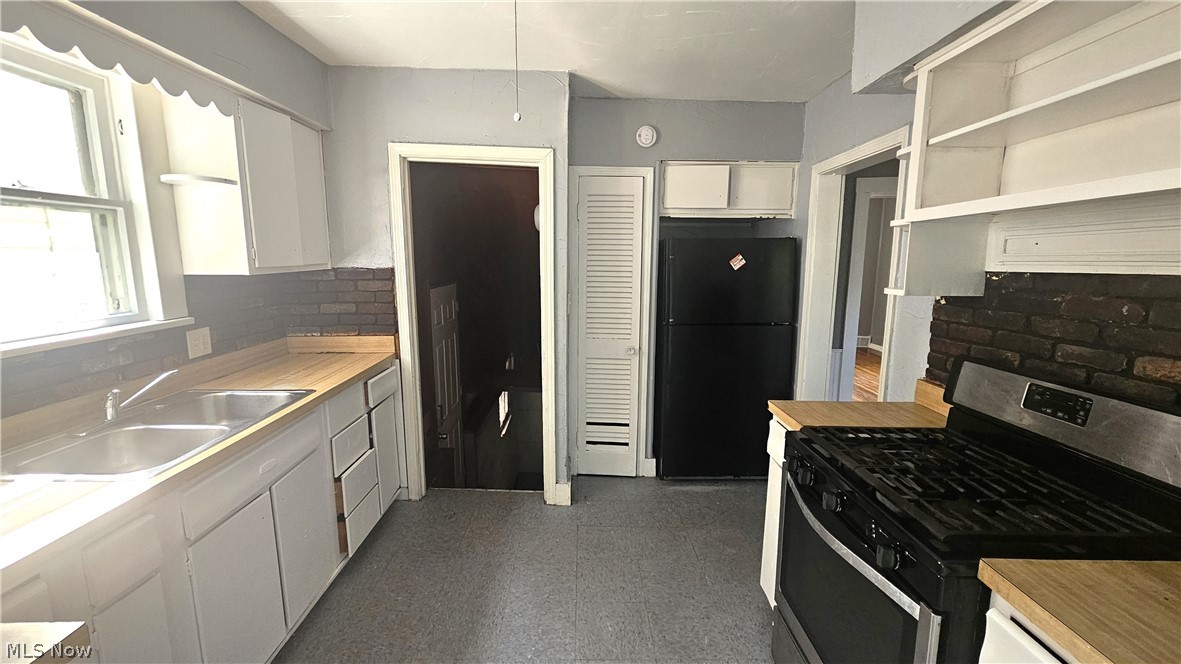 F R Elliotts Sub - Residential