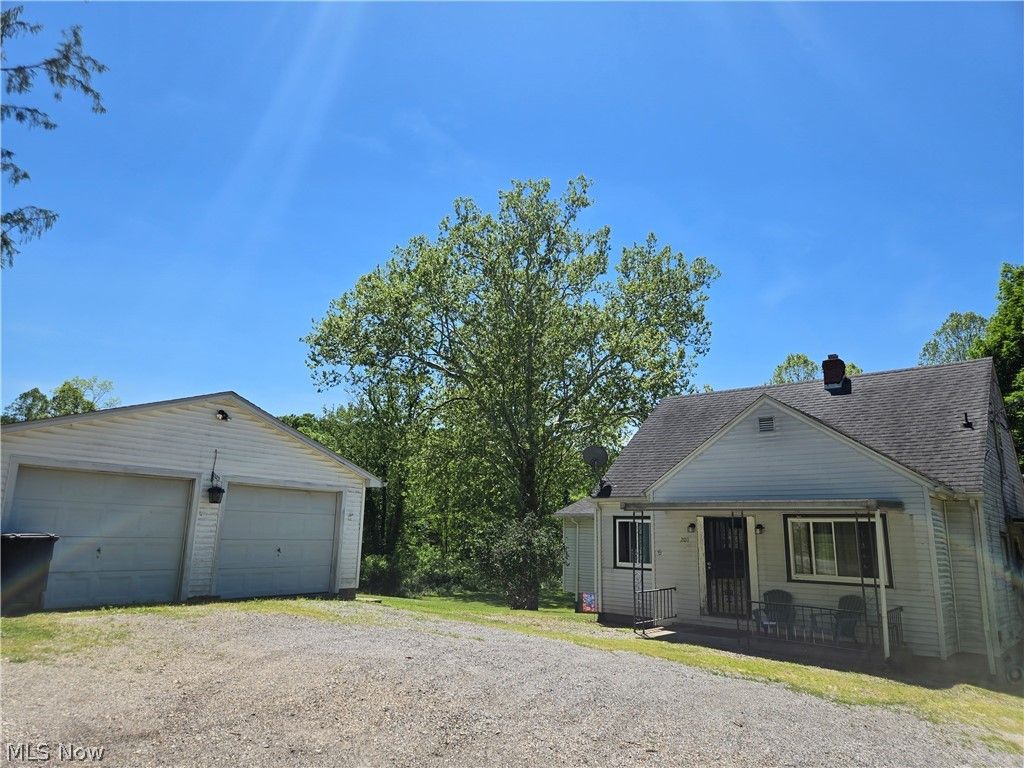 Photo of 201 Ridgewood Drive, Amsterdam, OH 43903 (MLS # 5214716)