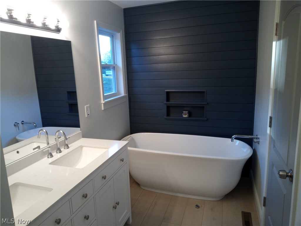 Lakes of Green - Residential