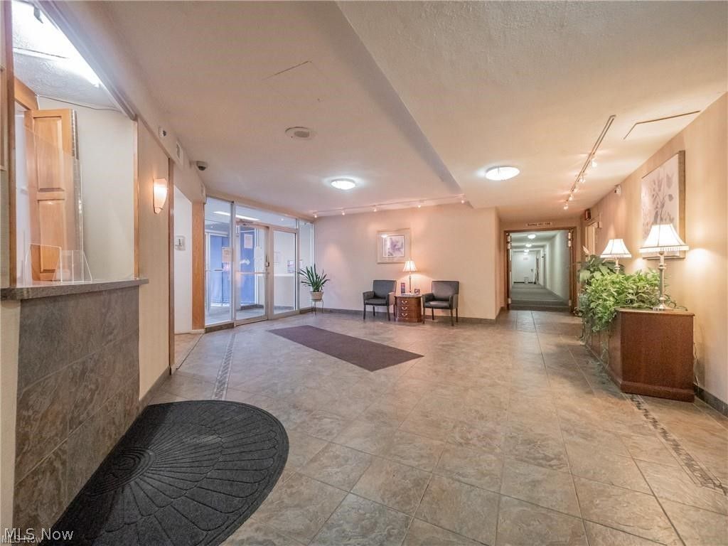 Photo of 11850 Edgewater Drive #722, Lakewood, OH 44107 (MLS # 5206879)