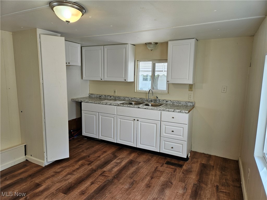 Sawyers 03 Springfield Lake - Residential