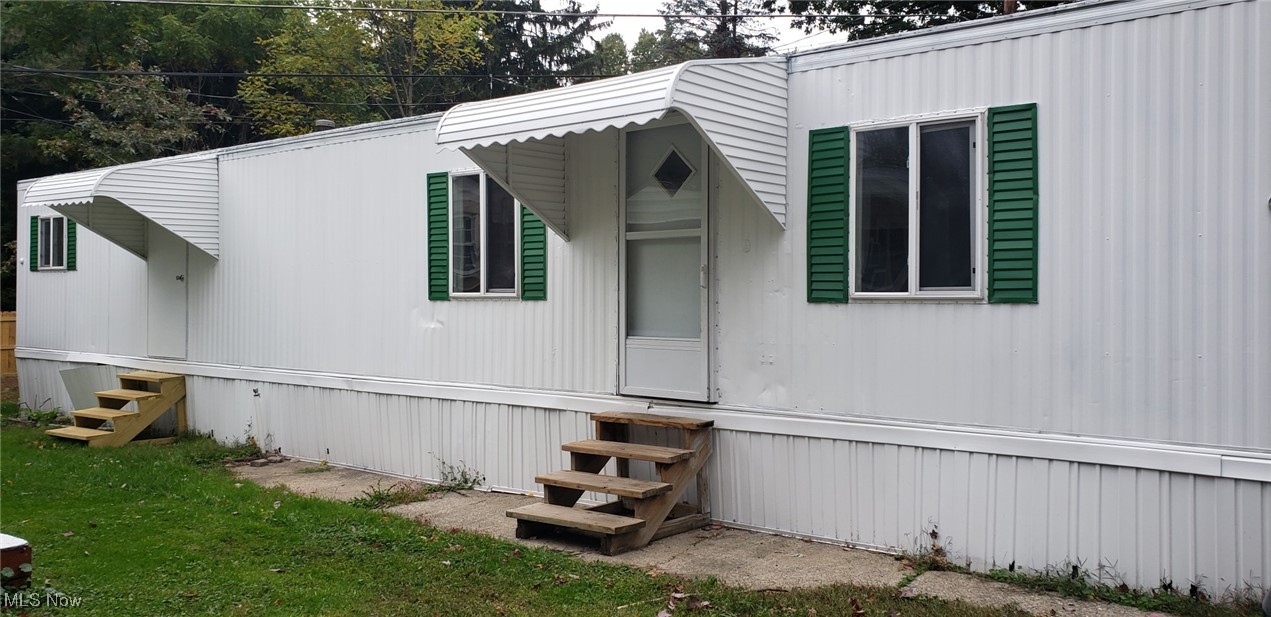 Sawyers 03 Springfield Lake - Residential