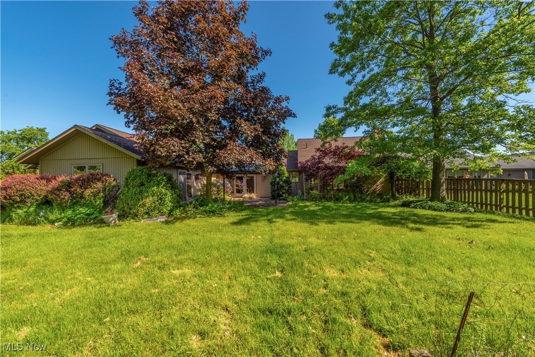 32715 Bridgestone Drive, North Ridgeville, Ohio image 7