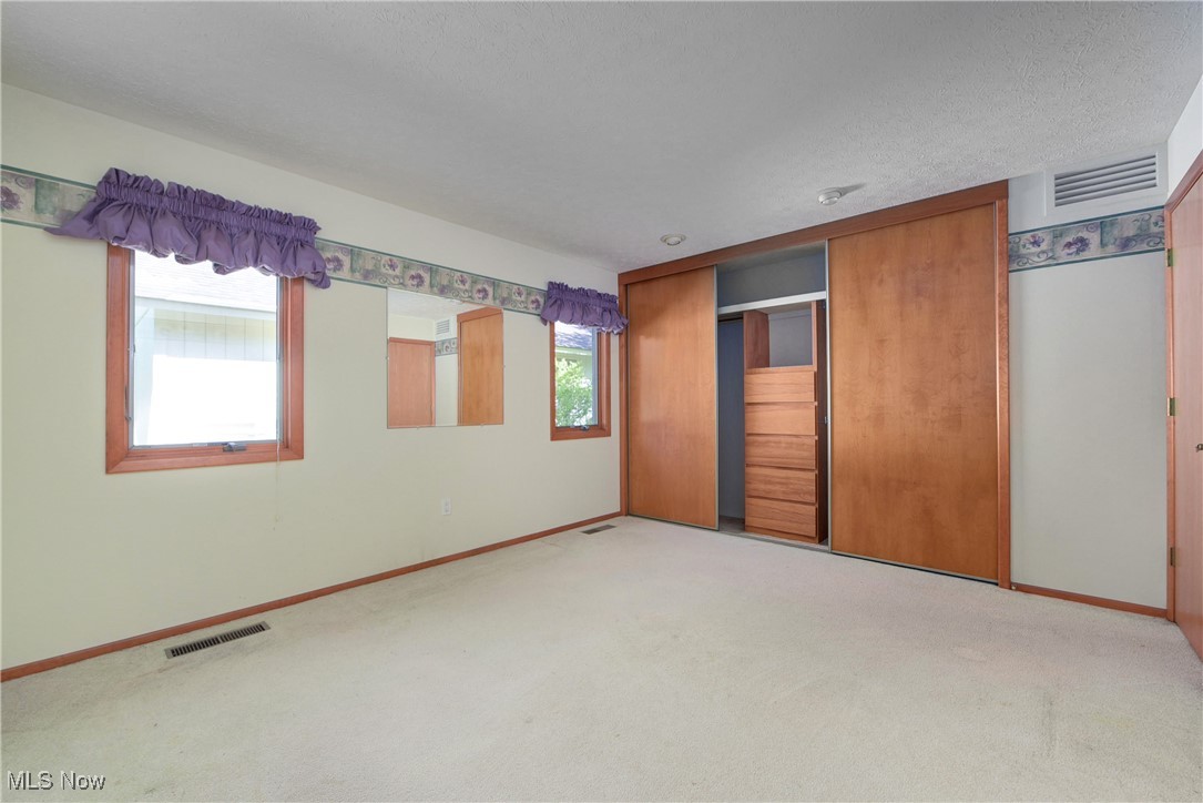 32715 Bridgestone Drive, North Ridgeville, Ohio image 19
