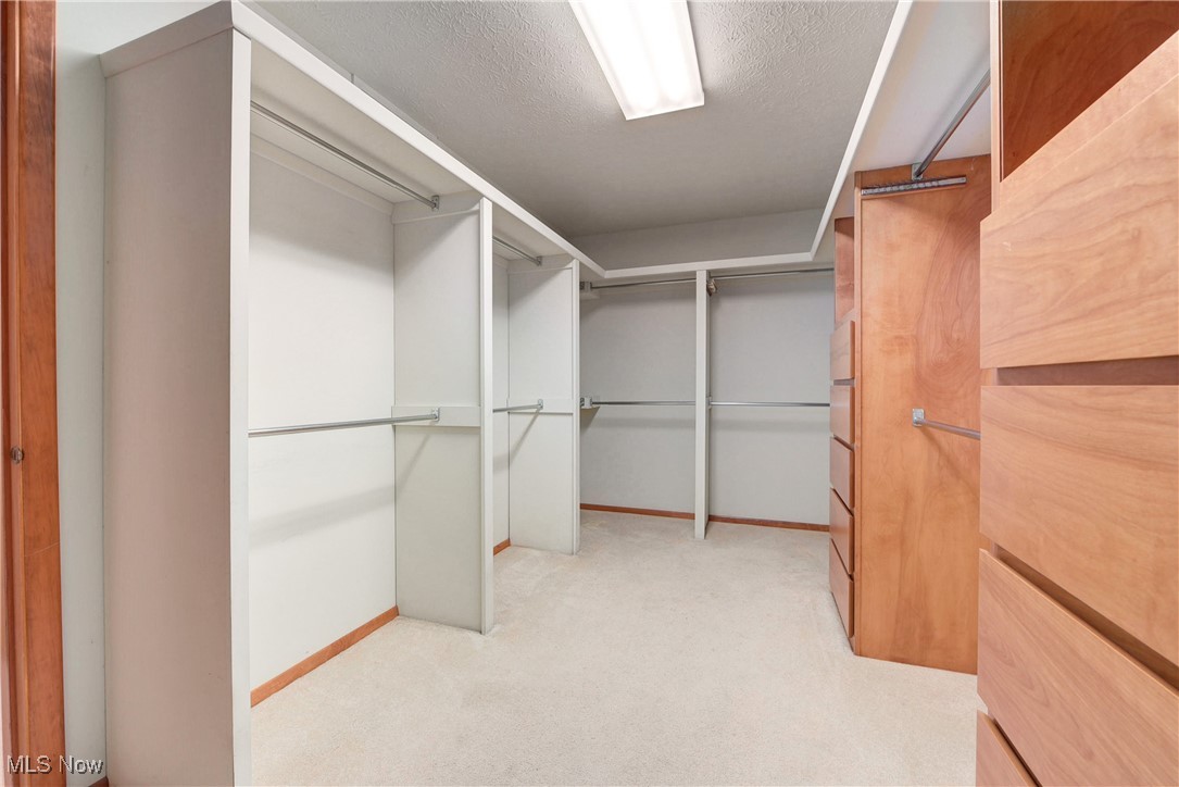 32715 Bridgestone Drive, North Ridgeville, Ohio image 17
