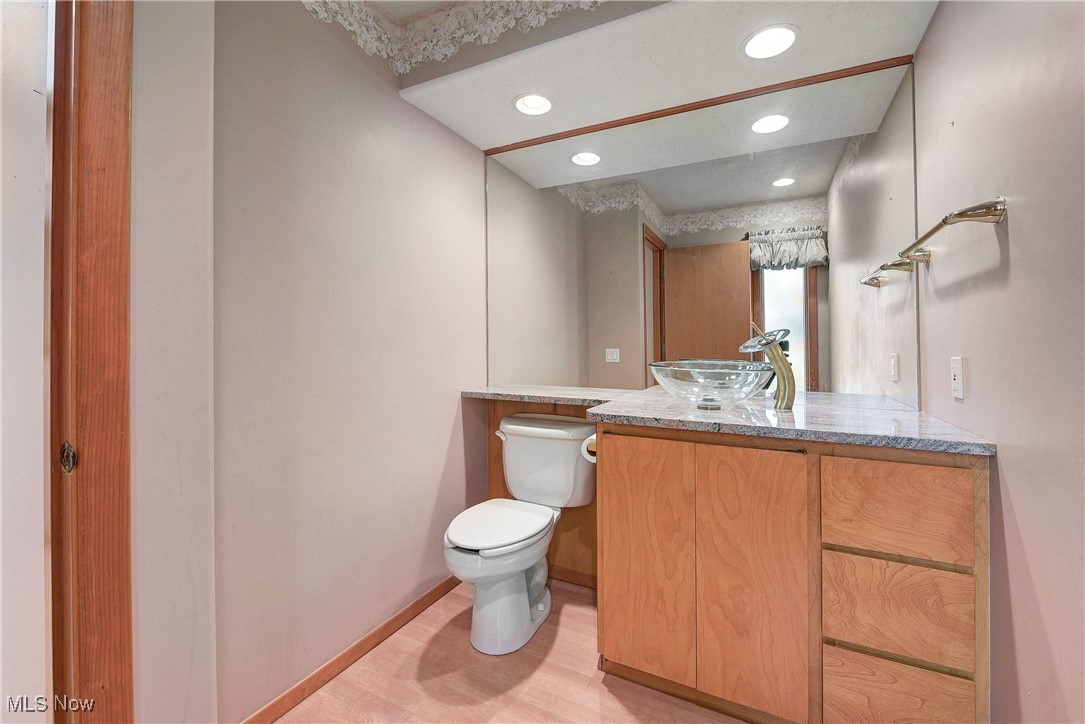 32715 Bridgestone Drive, North Ridgeville, Ohio image 37