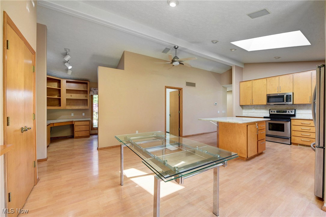 32715 Bridgestone Drive, North Ridgeville, Ohio image 28
