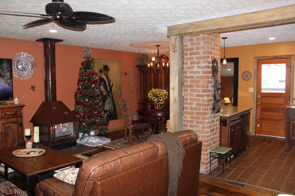 Beverly Park - Residential